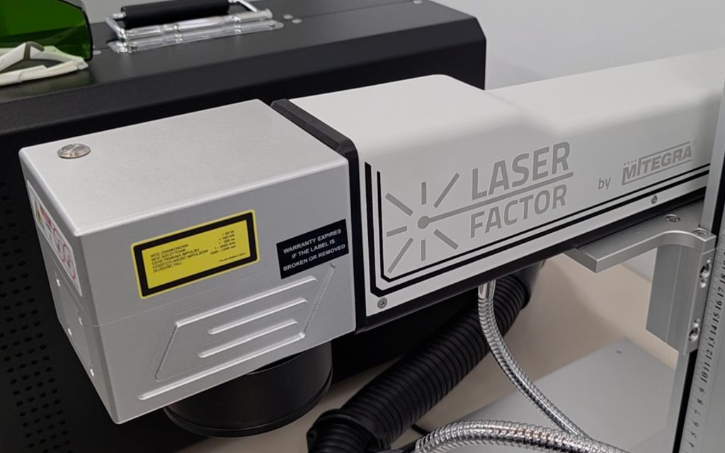 Głowica znakowarki laserowej Fiber LaserFactor klasy 4