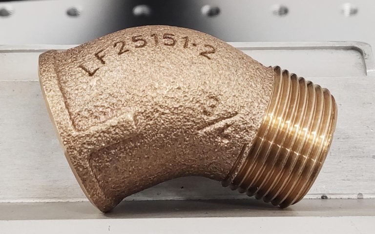 Laserowa numeracja seryjna na elemencie metalowym